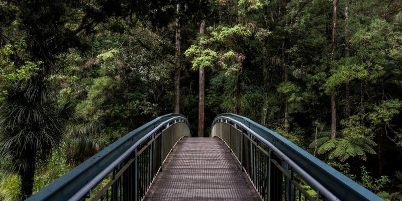 青岛成德：以定制化非标自动化产线，破解中小制造企业柔性智造升级难题